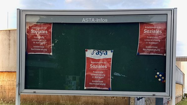 Schwarzes Brett des AStA-Arbeitsbereichs für Soziales an der JGU Mainz