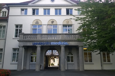 Der Eingang der Universitätsmedizin Mainz